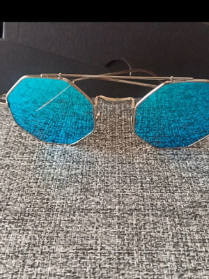 Kallyc sunglasses new, gray and blue lenses