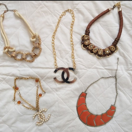 Necklaces used, pack of 5 pieces