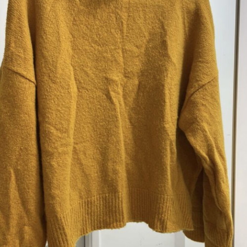 Karavan pullover like new, one size, yellow orange