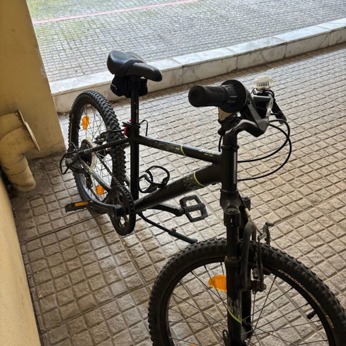 Rockrider Decathlon 20" children's mountain bike like new, V-Brakes