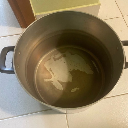 Flambo Metal pot used, old large