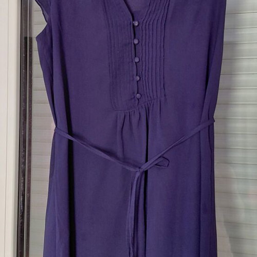 Blue knee-length dress with lining