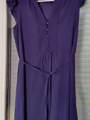 Blue knee-length dress with lining