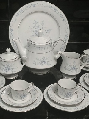 Σερβίτσιο του καφέ Noritake Carolyn 15 τεμάχια καινούργιο για 6 άτομα