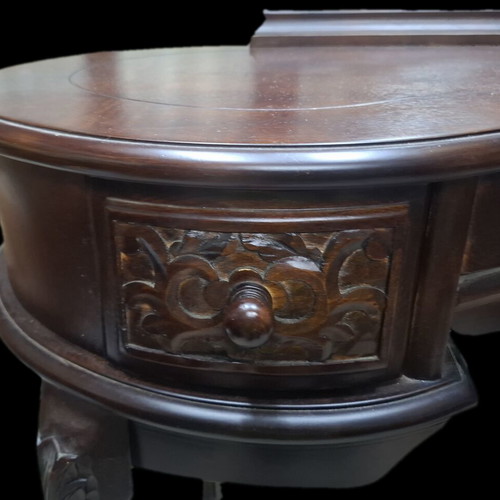 Antique dressing table in dark walnut with side rotating mirrors like new