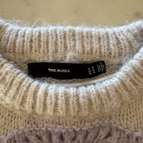 Knitted sweater Medium like new, pink
