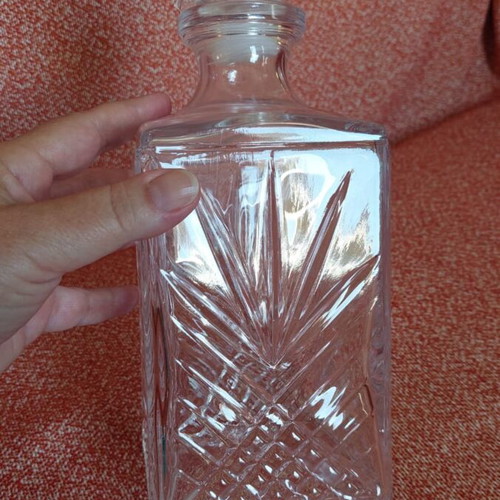 Crystal decanter square shape with stopper
