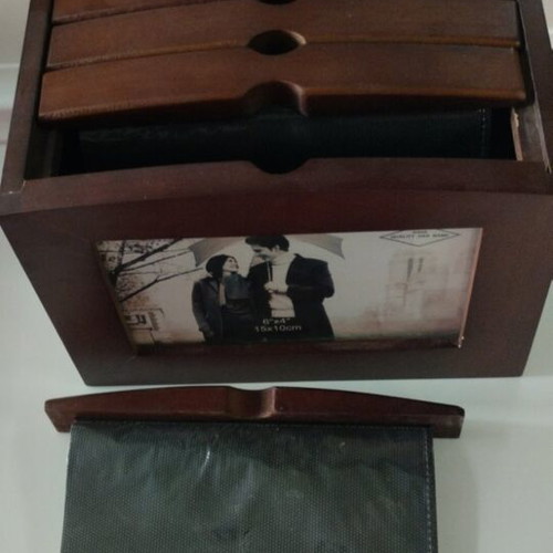 Wooden photo box for 96 photos like new