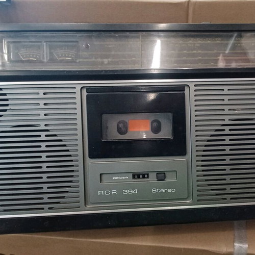 Saba vintage radio used, needs antenna, handle and cassette belt
