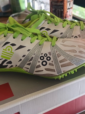 Admiral Track & Field Spikes Shoes size 43, green and white