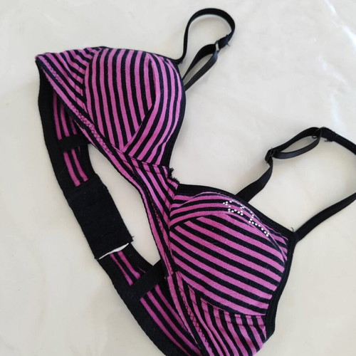 Vintage Youth Bra Size 65B Like New, Fuchsia and Black