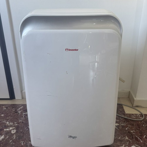 Inventor Magic Portable Air Conditioner like new 9000btu with accessories