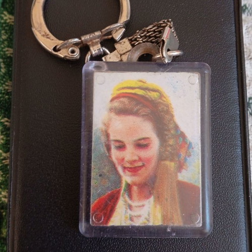 Collectible Keychain with Royal Couple, Konstantinos B' Book and Hello magazine like new