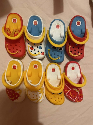Keychains like new, multicolored