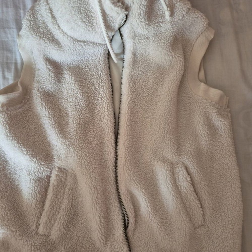 Admiral women's beige fluffy jacket like new, size M