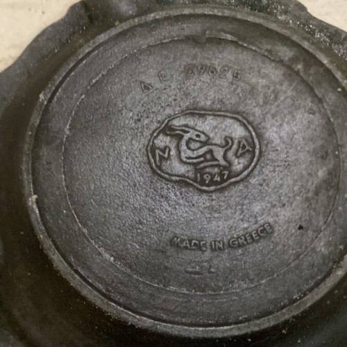 Memorabilia copper ashtray like new from Knossos with engravings