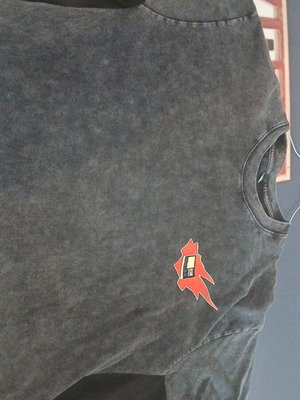 T shirt new, size 4XL