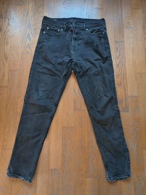 Abercrombie & Fitch black washed jeans used, stain on front, size S