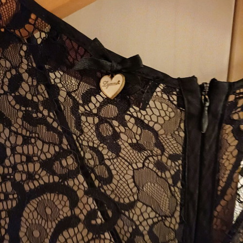 Lynne maxi evening dress black like new with lace