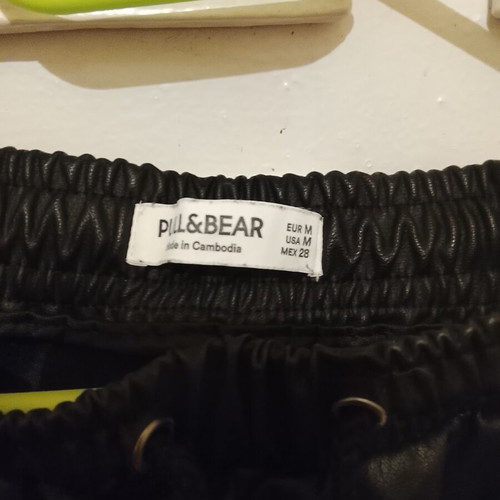 Pull & Bear jogger pants in faux leather like new, size M