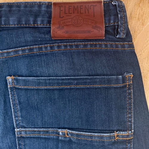 Element denim bermuda shorts new, size 32, blue