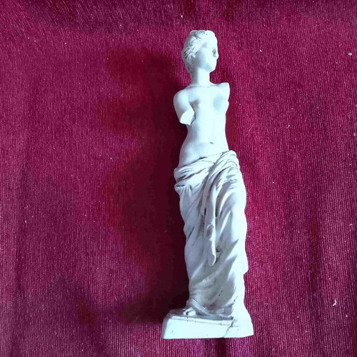 Aphrodite statue 1970-80 used, marble powder collectible
