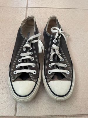 Converse All Star low top sneakers like new, black gray