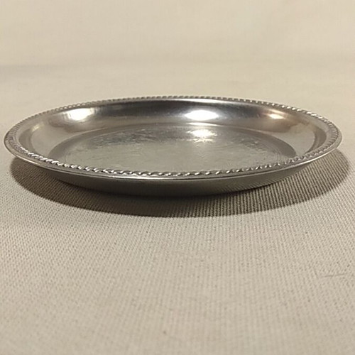 Decorative stainless steel plate used with engraved design, 12cm diameter