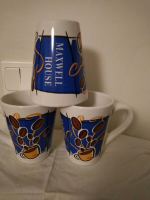 Maxwell House coffee mugs set of 3 like new