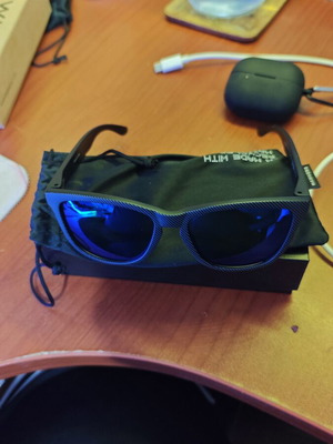 Hawkers sunglasses style Ray-Ban polarized lenses