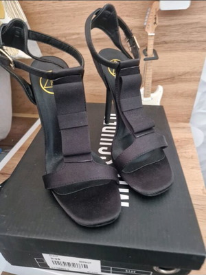 Missguided sandals new, size 36, 10 cm heel, black