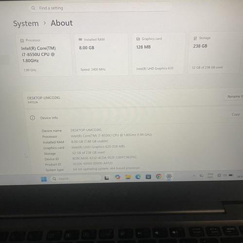Asus VivoBook S14 laptop used, Intel Core i7, 8GB RAM, 256GB SSD