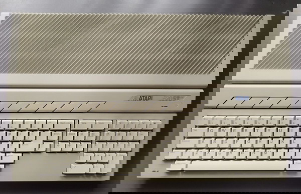 Atari 520 ST FM για επισκευη