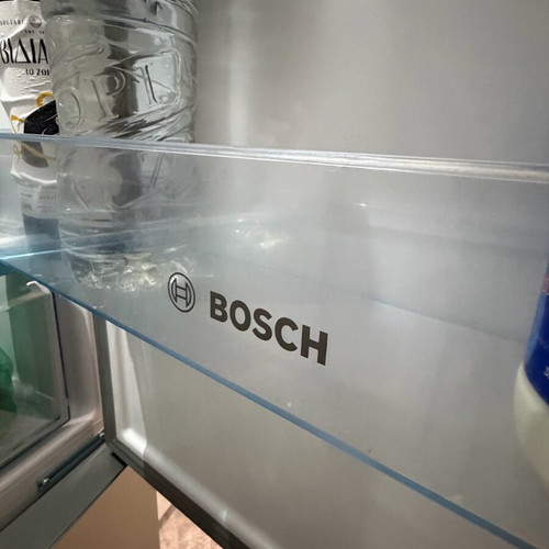 Bosch Refrigerator Freezer combo like new with No Frost and eco mode