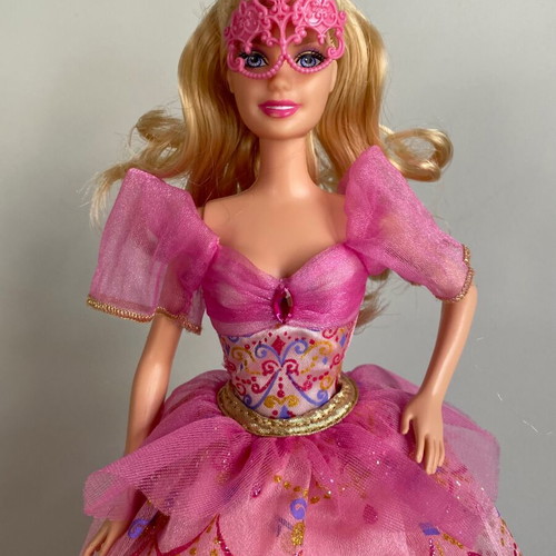 Mattel Barbie and the Three Musketeers Corinne doll 2009