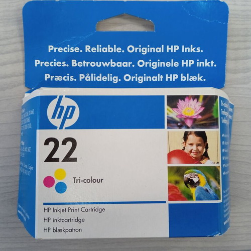 HP 22 Tri-color ink cartridges new, pack of 3