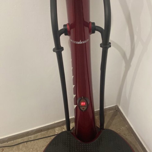 EZK Vibraplate full body vibration platform used