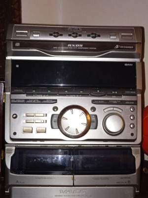 Sony stereo like new with speakers, double cassette, triple CD and radio