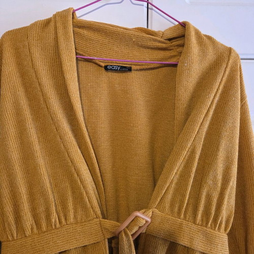 Easy wear knitted cardigan one size with belt like new, mustard