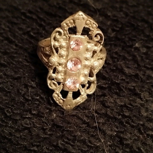 Vintage ring 19.4mm used, pink and silver