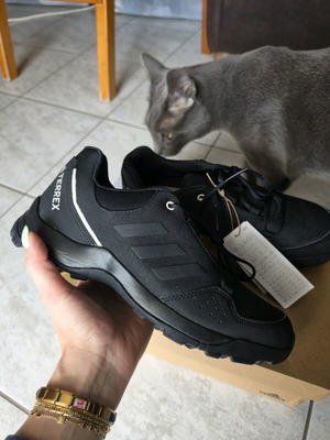 Terex Hyperhiker Low Adidas athletic shoes new, size 40, black