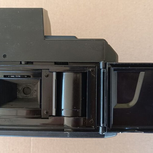 Sony 7000DVT camera with viewfinder, used, 35mm film, pseudo-SLR