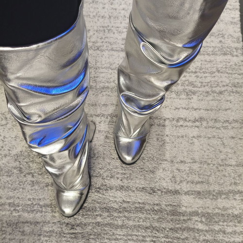 Slouchy boots silver metallic like new, size 38