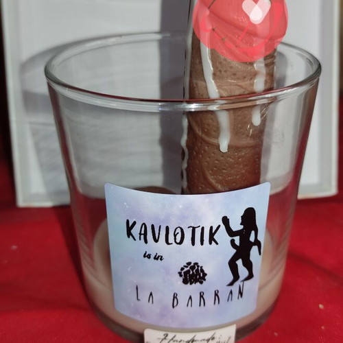 Custom Handmade Soy Candle "Αθώο" with Personalized Label