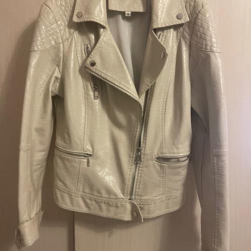 Sandy Kosta jacket size M like new, white