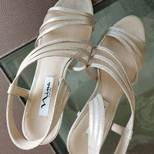 Nina Shoes sandals No 38 like new, gold color
