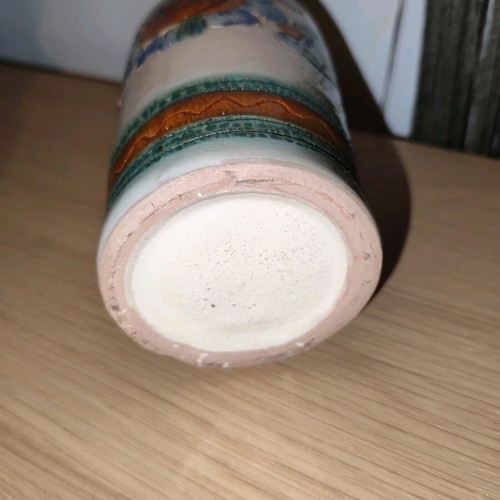 Handmade vase like new, height 21 cm