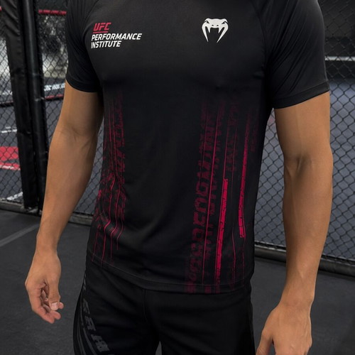 Venum UFC Performance Rashguard size L new, black and burgundy