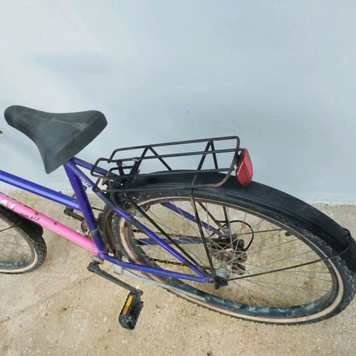 Ideal Leopard city bike with fenders, 26 inch wheels