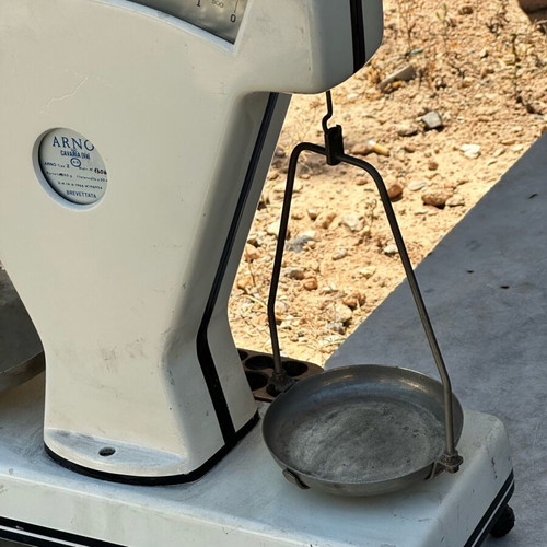 Vintage ARNO jeweler's scale used with weights and metal trays